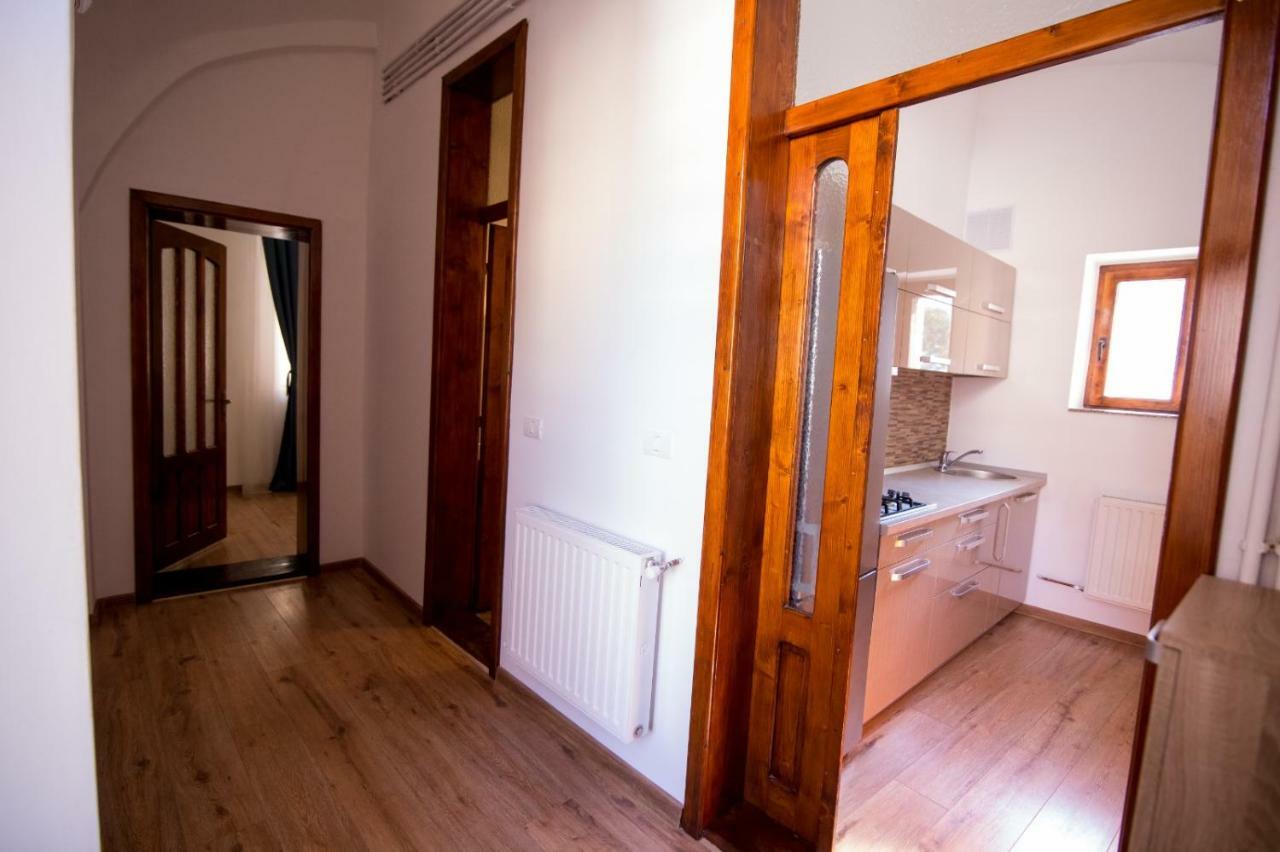 Heart Of City Apartament 오라데아 외부 사진